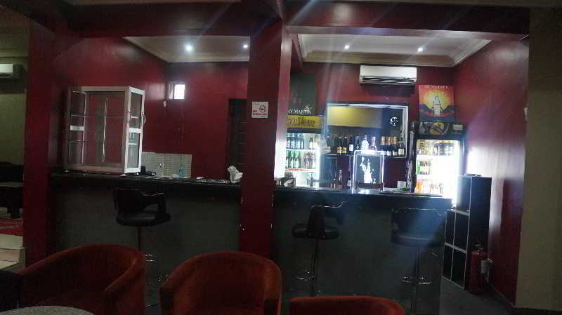Knightsbridge Hotel Ikeja Buitenkant foto